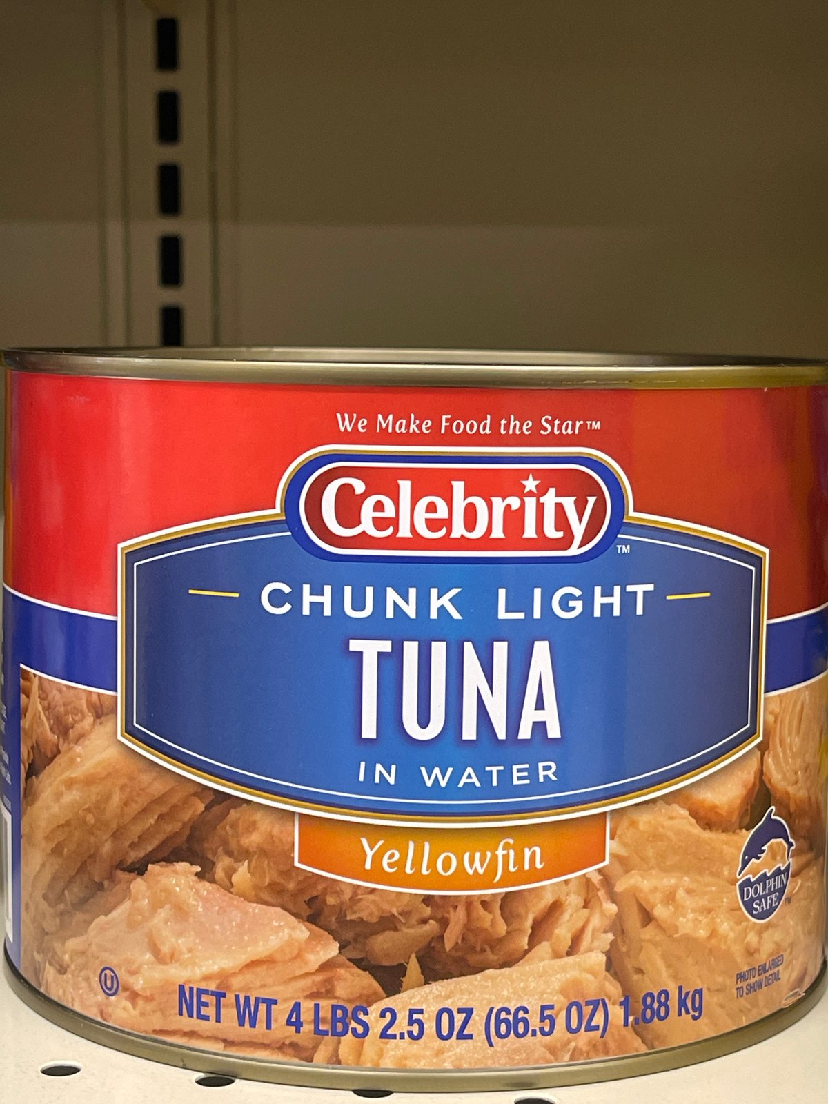 Celebrity chunk light tuna in water