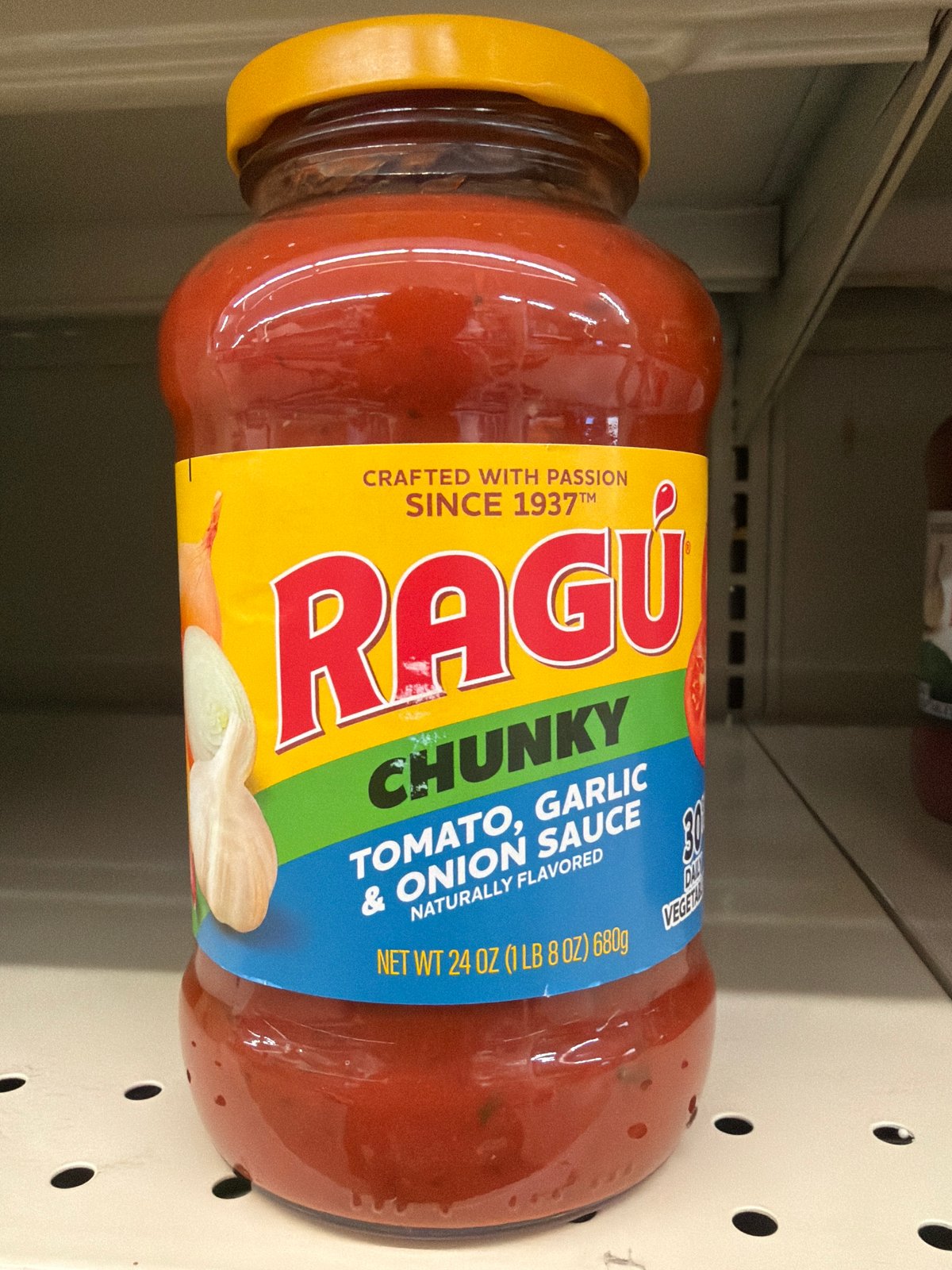 RAGU CHUNKY TOMATO GARL AND ONION SAUCE