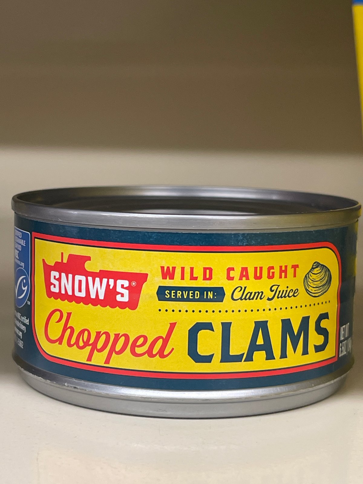 Snows chopped clams