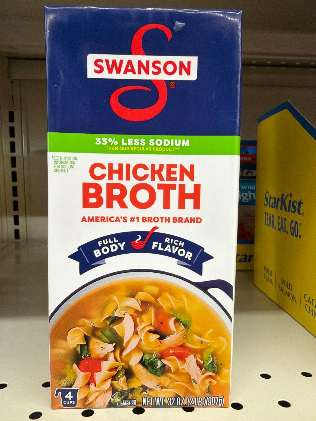 SWANSON CHICKEN BROTH 33% LESS SODIUM