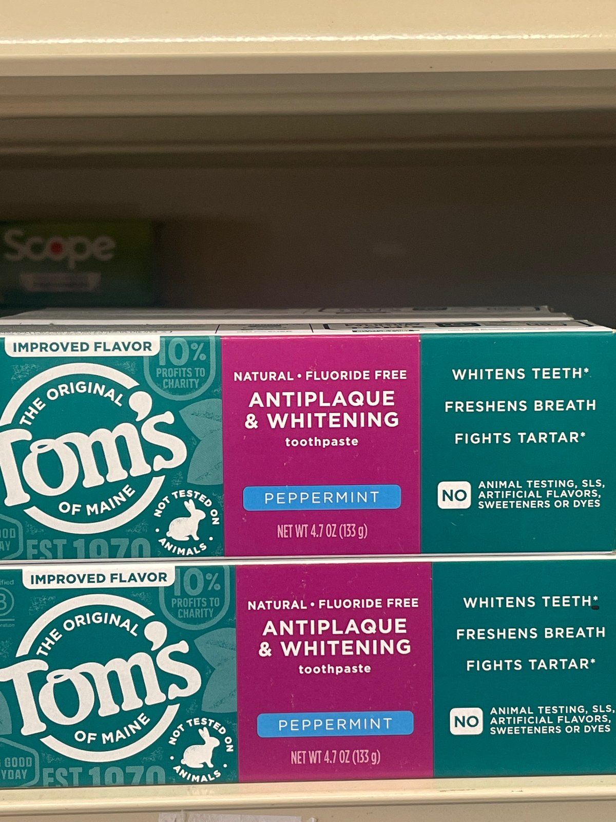 Tomβs toothpaste
